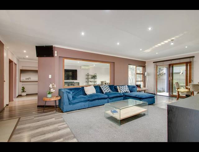 3 BEDROOM CLUSTER FOR SALE IN MAGALIESSIG